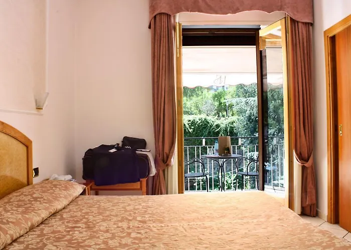 Hotel Savoia 3*