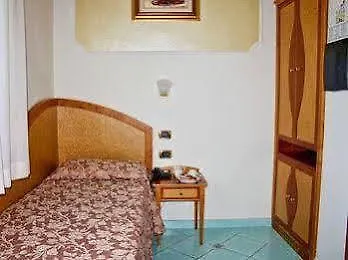 Hotell Savoia 3*
