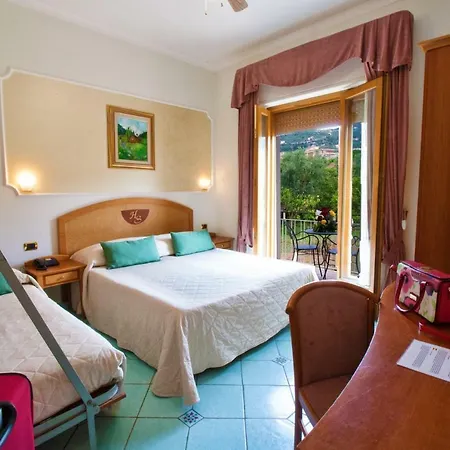 Hotel Savoia 3*